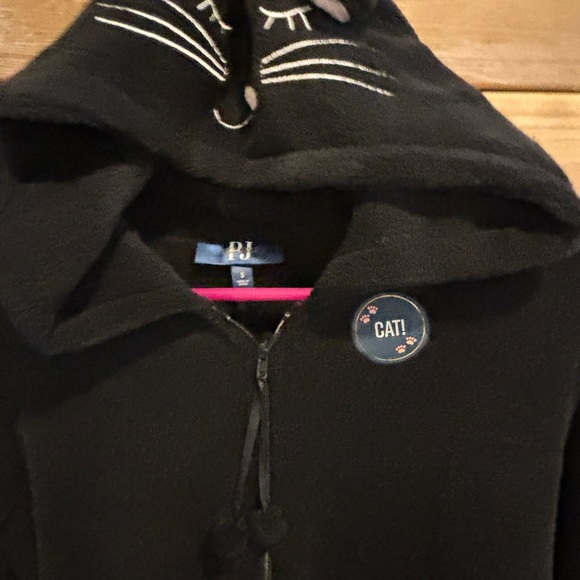 One piece Cat Jumpsuit. - Picture 2 of 2